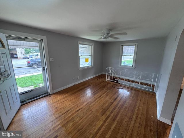 309 S OAK AVE, Primos Secane, PA 19018