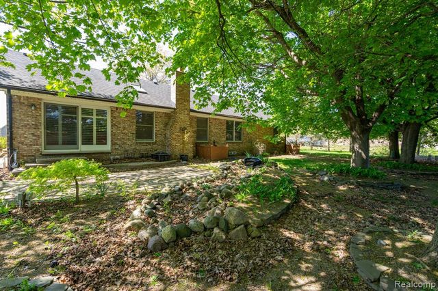 11681 Bannister Court, Shelby Twp, MI 48315
