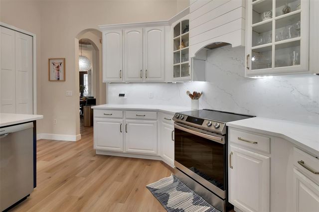 407 THOROUGHBRED WAY, Deland, FL 32724