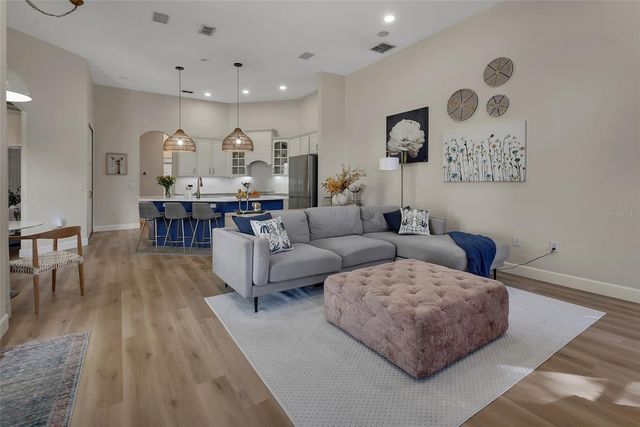 407 THOROUGHBRED WAY, Deland, FL 32724