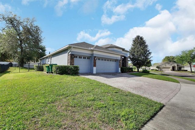 407 THOROUGHBRED WAY, Deland, FL 32724