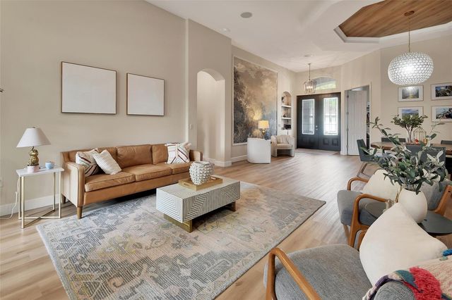 407 THOROUGHBRED WAY, Deland, FL 32724