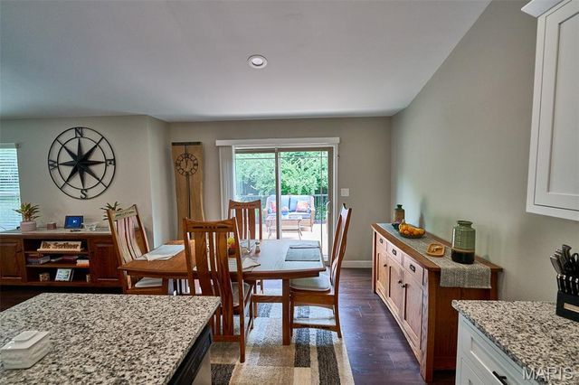 7992 Walker Meadows Drive, Caseyville, IL 62232