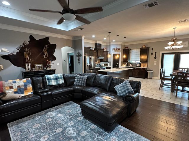 145 Edinburgh Road, San Angelo, TX 76901