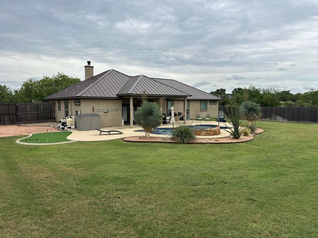 145 Edinburgh Road, San Angelo, TX 76901