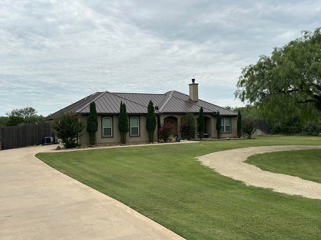145 Edinburgh Road, San Angelo, TX 76901