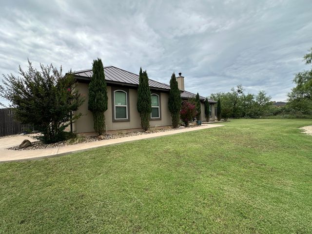 145 Edinburgh Road, San Angelo, TX 76901