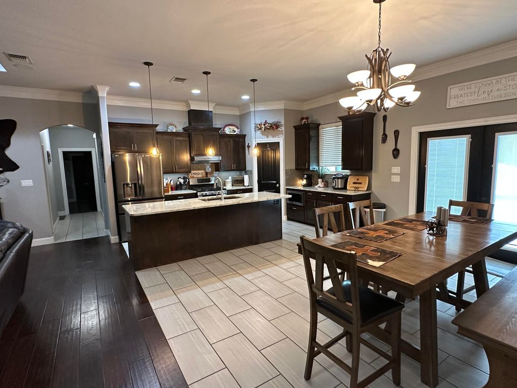 Image 40 of property listing at 145 Edinburgh Road, San Angelo, TX 76901