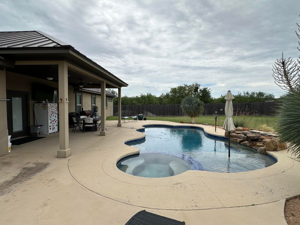 Image 53 of property listing at 145 Edinburgh Road, San Angelo, TX 76901