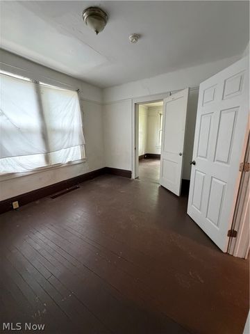 1413 East Avenue, Akron, OH 44307