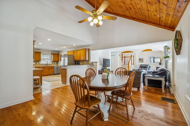 1155 Deerfoot Dr, Pegram, TN 37143