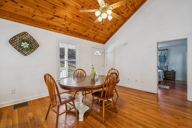 1155 Deerfoot Dr, Pegram, TN 37143