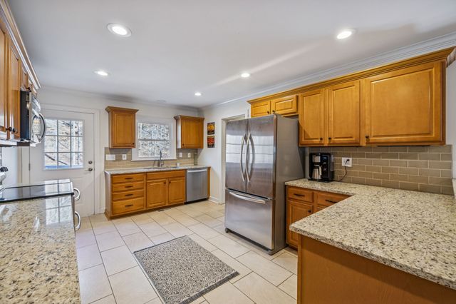 1155 Deerfoot Dr, Pegram, TN 37143