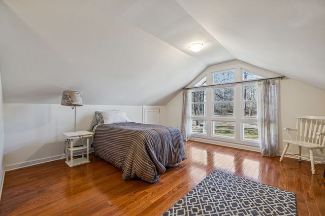 1155 Deerfoot Dr, Pegram, TN 37143