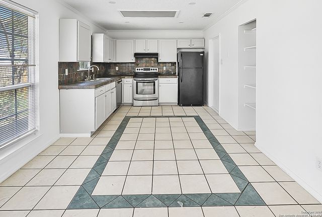 3815 Pipers Crest, San Antonio, TX 78251