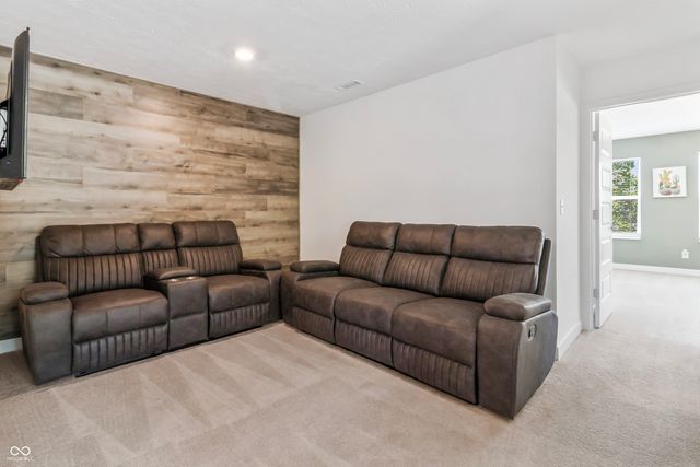 7264 Governors Row, Avon, IN 46123