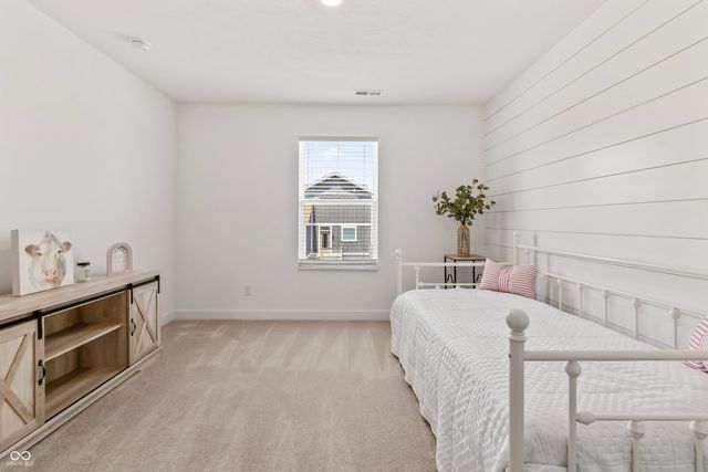 7264 Governors Row, Avon, IN 46123