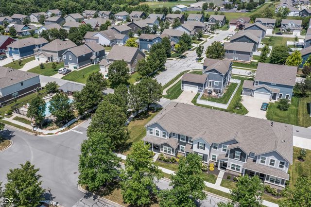 7264 Governors Row, Avon, IN 46123
