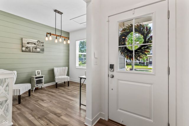 7264 Governors Row, Avon, IN 46123