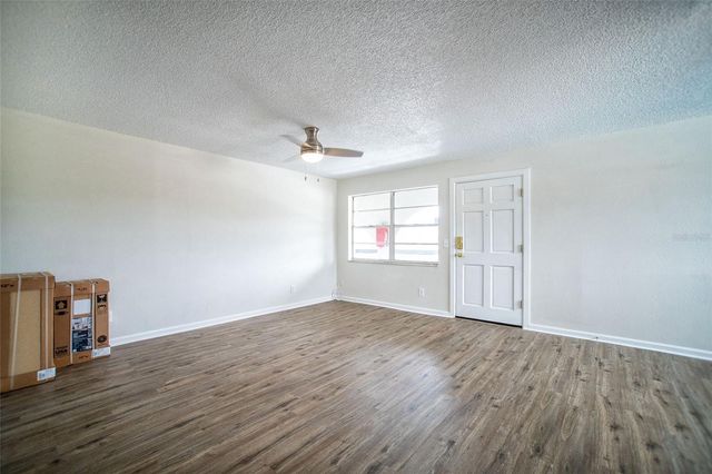 6062 22ND AVENUE N 5, St Petersburg, FL 33710