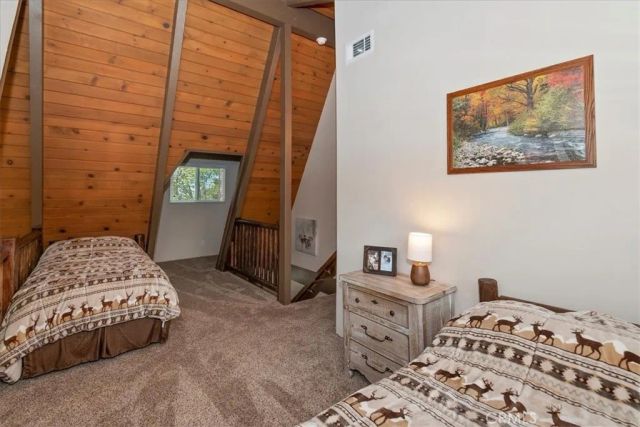 795 Bishorn, Lake Arrowhead, CA 92352