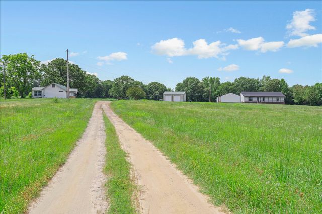 3189 US HWY 80, Mineola, TX 75773
