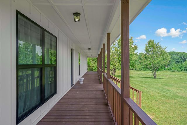 3189 US HWY 80, Mineola, TX 75773