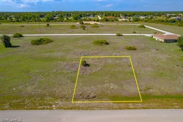 3809 NW 40th LN, Cape Coral, FL 33993