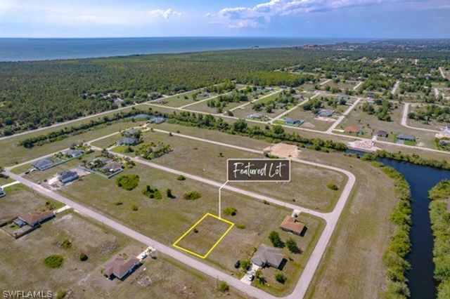 3809 NW 40th LN, Cape Coral, FL 33993