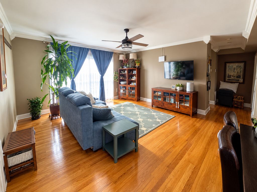 6423 N Damen Avenue 3W, Chicago, IL 60645 — photo 3