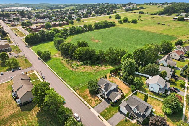 685 E SPRUCE ST, Palmyra, PA 17078