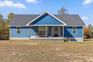 227 S Deer Run Road, Trenton, GA 30752