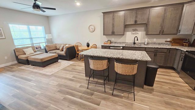 1399 AUTUMN RIDGE DR, Holts Summit, MO 65043