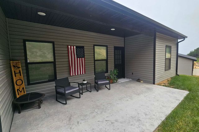 1399 AUTUMN RIDGE DR, Holts Summit, MO 65043