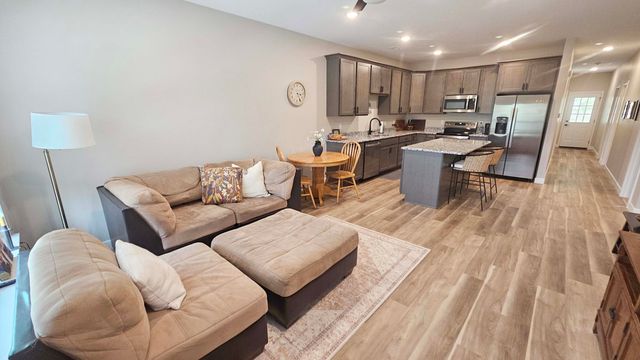 1399 AUTUMN RIDGE DR, Holts Summit, MO 65043