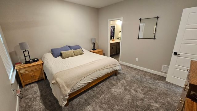 1399 AUTUMN RIDGE DR, Holts Summit, MO 65043