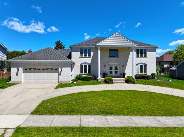 5804 N Corona Drive, Palatine, IL 60067