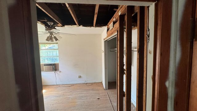 2707 Almeda Plaza Drive, Houston, TX 77045