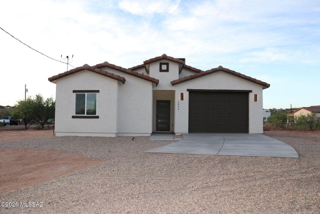 1865 Calle Mulata, Rio Rico, AZ 85648