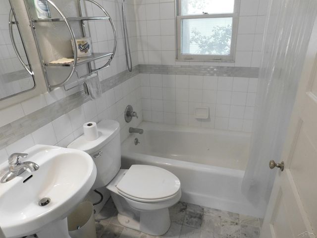 1018 Elizabeth Street, Midland, MI 48640