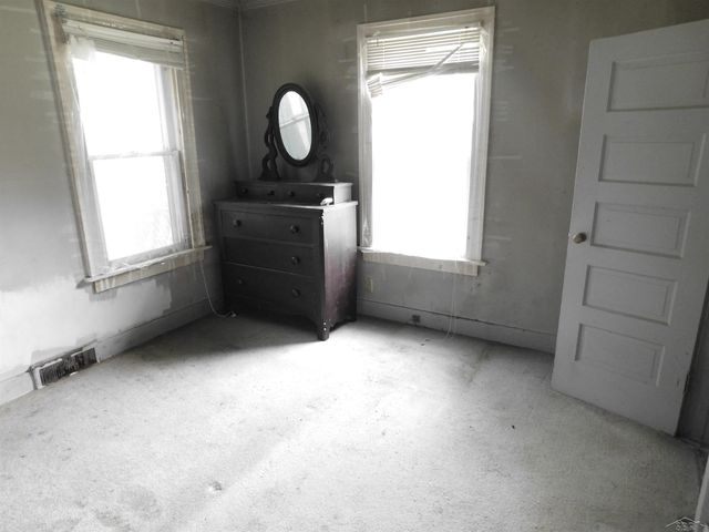 1018 Elizabeth Street, Midland, MI 48640