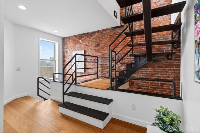 443 Milton Street, Cincinnati, OH 45202