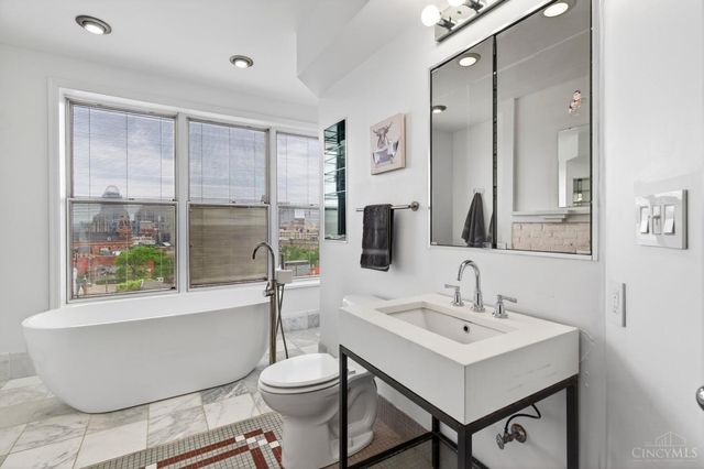 443 Milton Street, Cincinnati, OH 45202