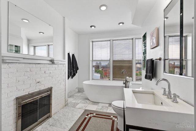 443 Milton Street, Cincinnati, OH 45202