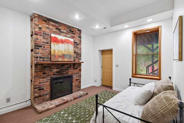 443 Milton Street, Cincinnati, OH 45202