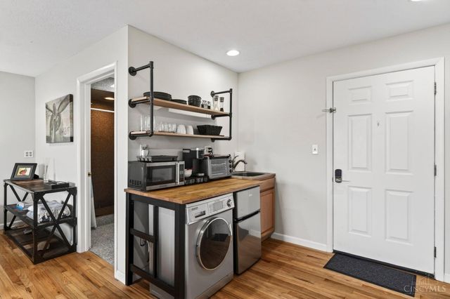 443 Milton Street, Cincinnati, OH 45202