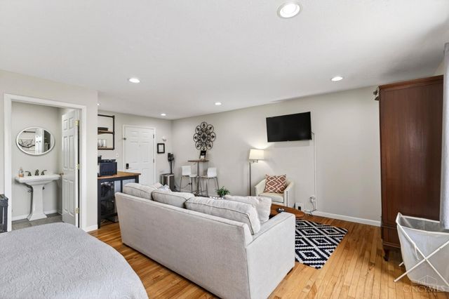 443 Milton Street, Cincinnati, OH 45202