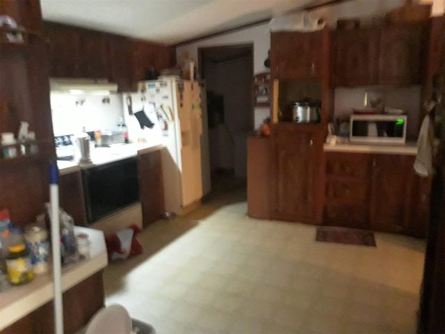 63 Whippoorwill Ln, Trinity, TX 75862