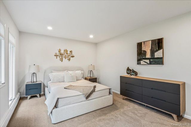 29 Winter Lane, Dix Hills, NY 11746