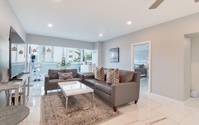 333 Sunset Drive 105, Fort Lauderdale, FL 33301